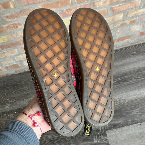 Dr. Martens Aldstud oxford shoe red tartan plaid pattern and gold stud - Picture 8 of 17